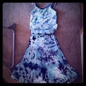 Skirt and belly shirt